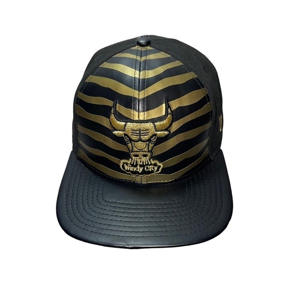 New Era 9Fifty SnapBack Man Cap - Picture 2 of 8